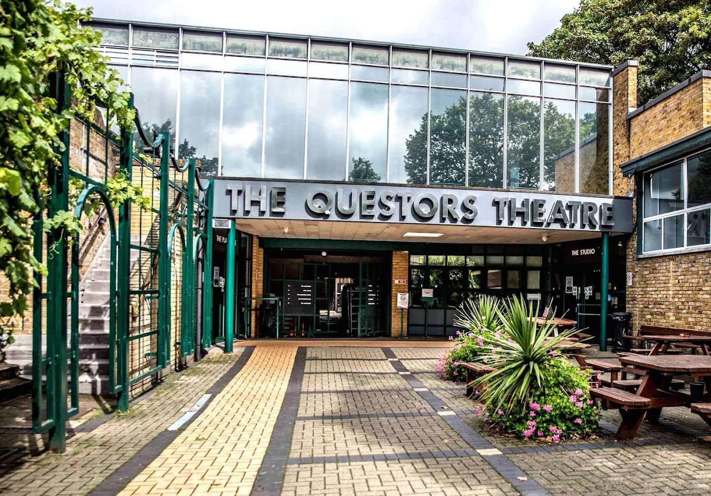 Questors Theatre Youth Classes — The Questors Theatre