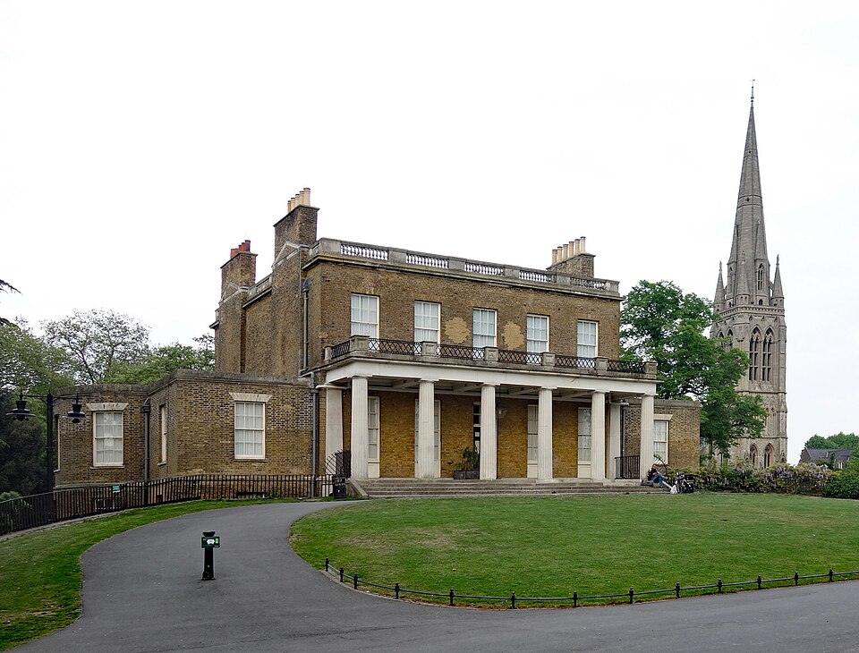 Clissold Park — photo 1