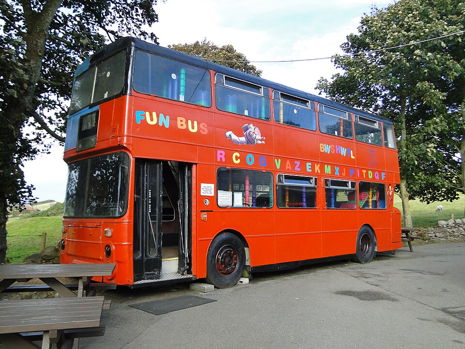 Hackney Playbus — photo 5