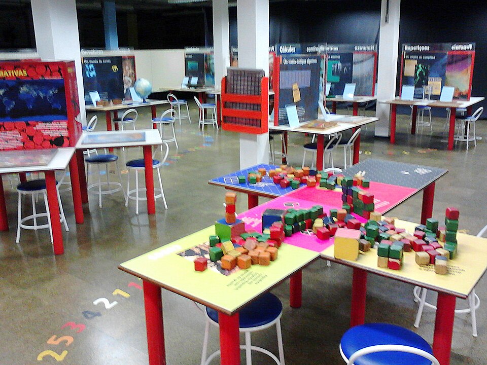 Bright Start Toy Libraries — photo 2