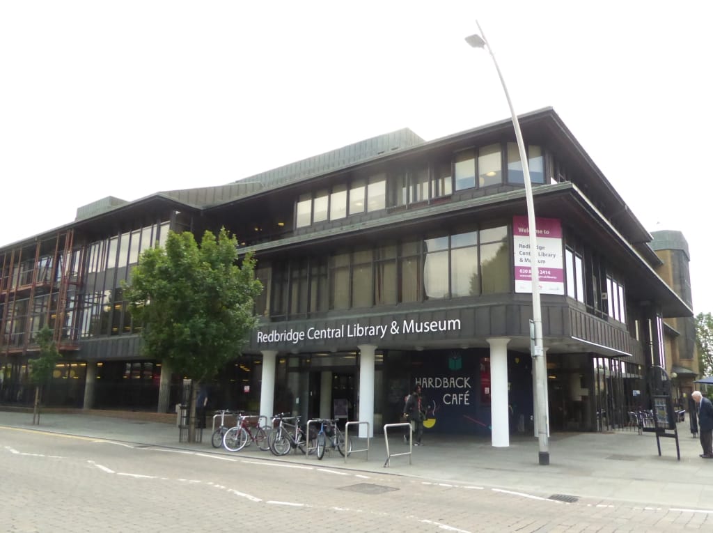 Redbridge Museum — Redbridge central library (34980894720)