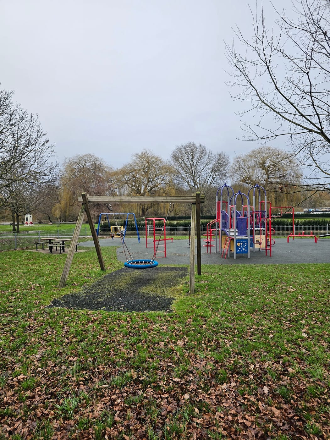Radnor Gardens & Playground — Radnor Gardens Playground